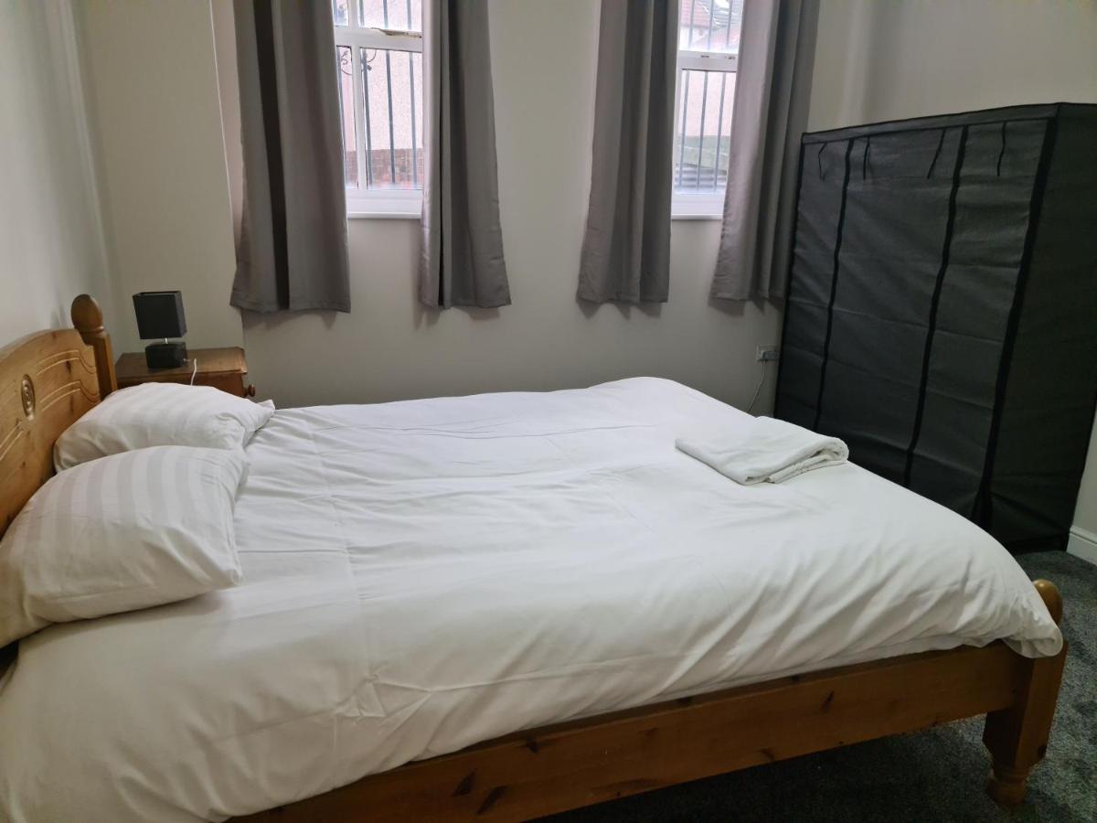 Tees Valley Apartments Мидлсбро Экстерьер фото